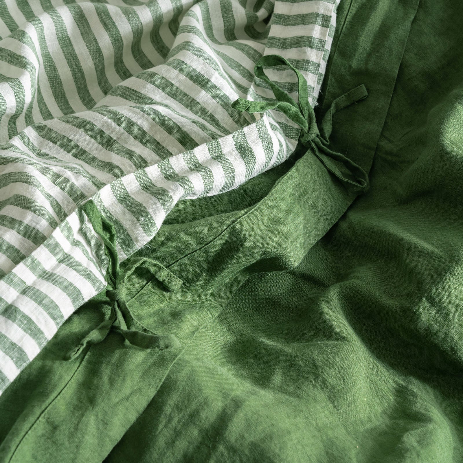 French Flax Linen Double Sided Quilt Cover in Ivy/Ivy Stripe - Image 8