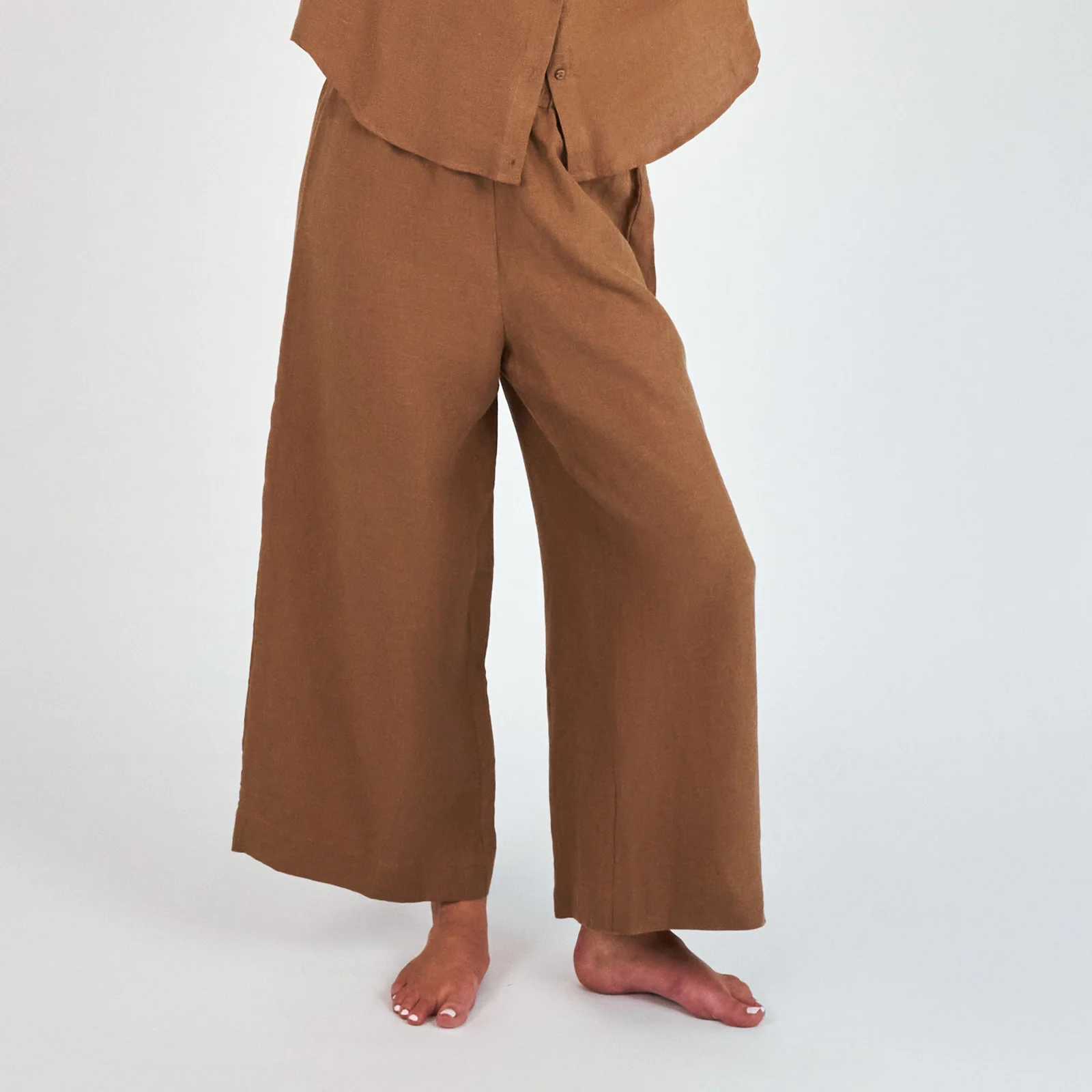 French Flax Linen Ruby Lounge Set in Hazelnut - Image 6