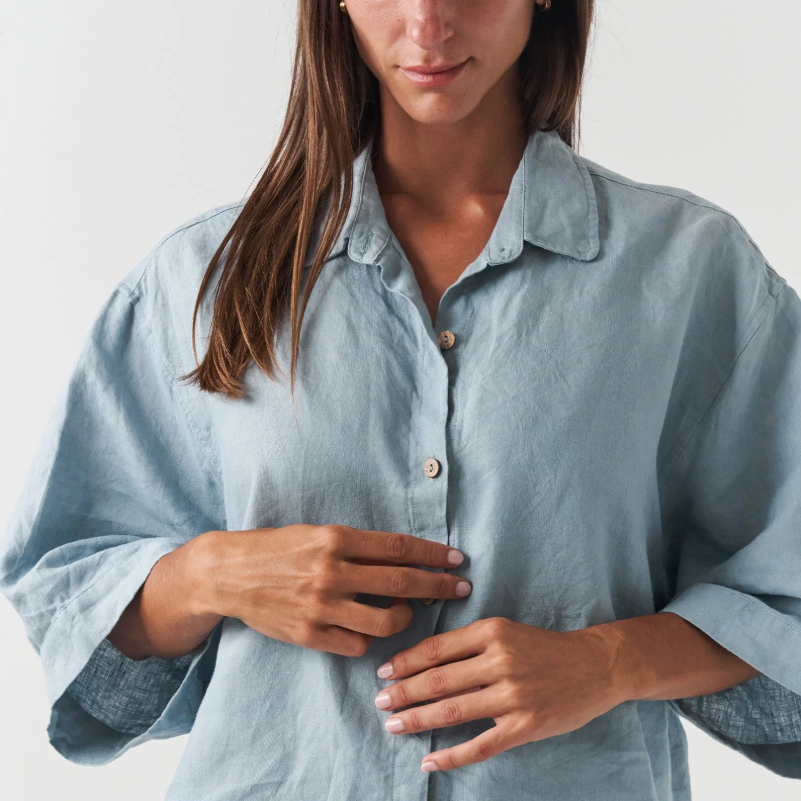 French Flax Linen Ruby Shirt in Marine Blue - Image 4