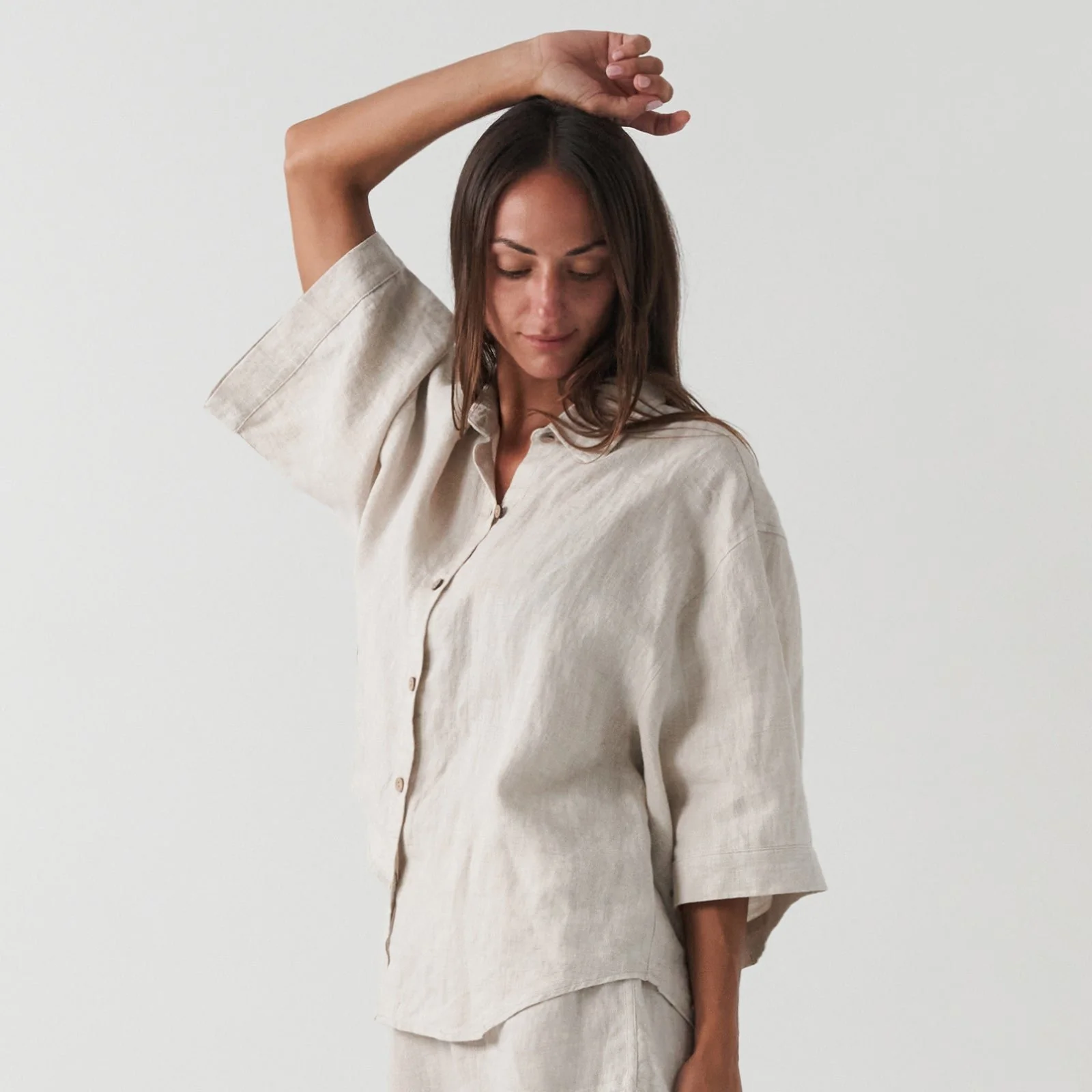 French Flax Linen Ruby Shirt in Natural - Image 3