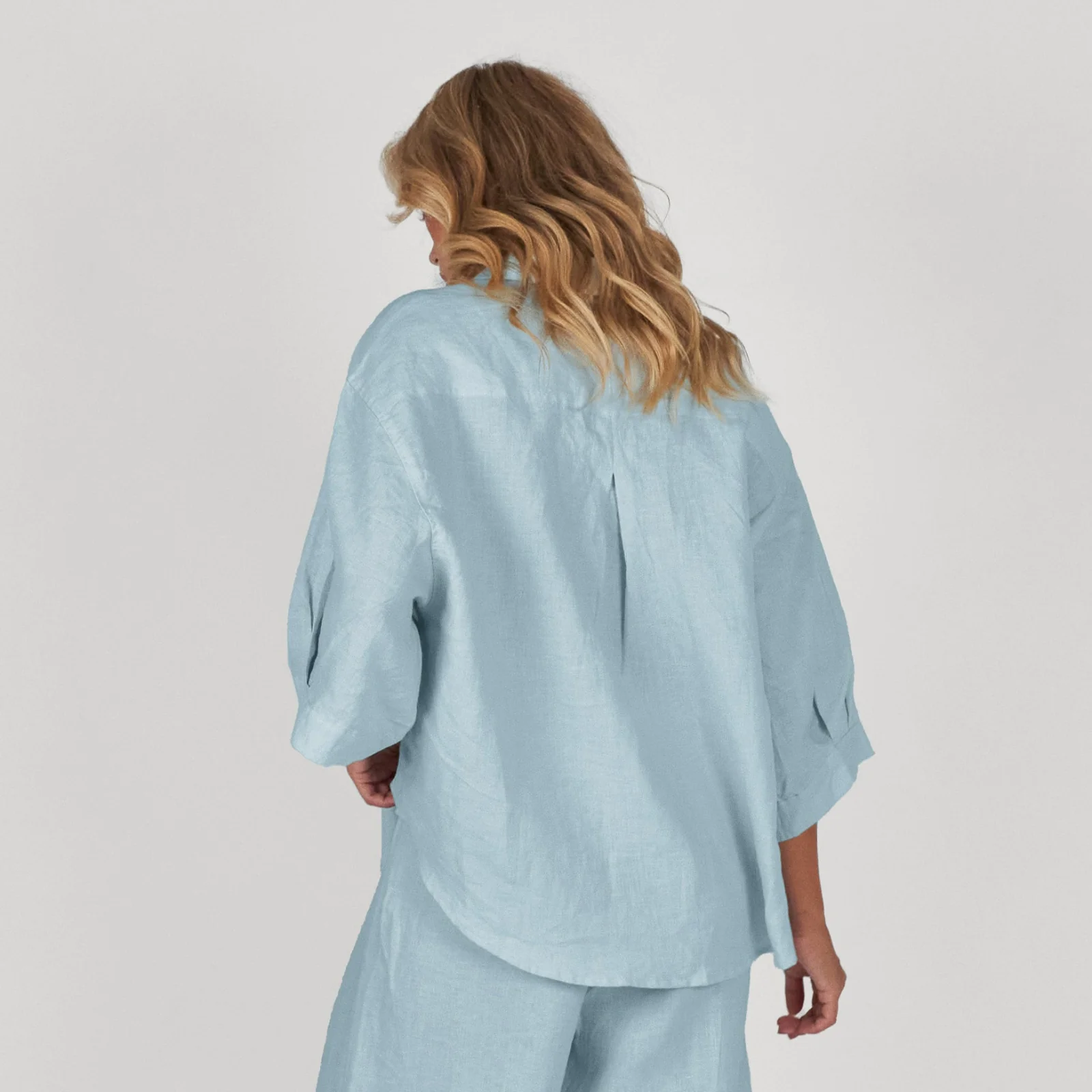 French Flax Linen Ruby Shirt in Sky Blue - Image 3