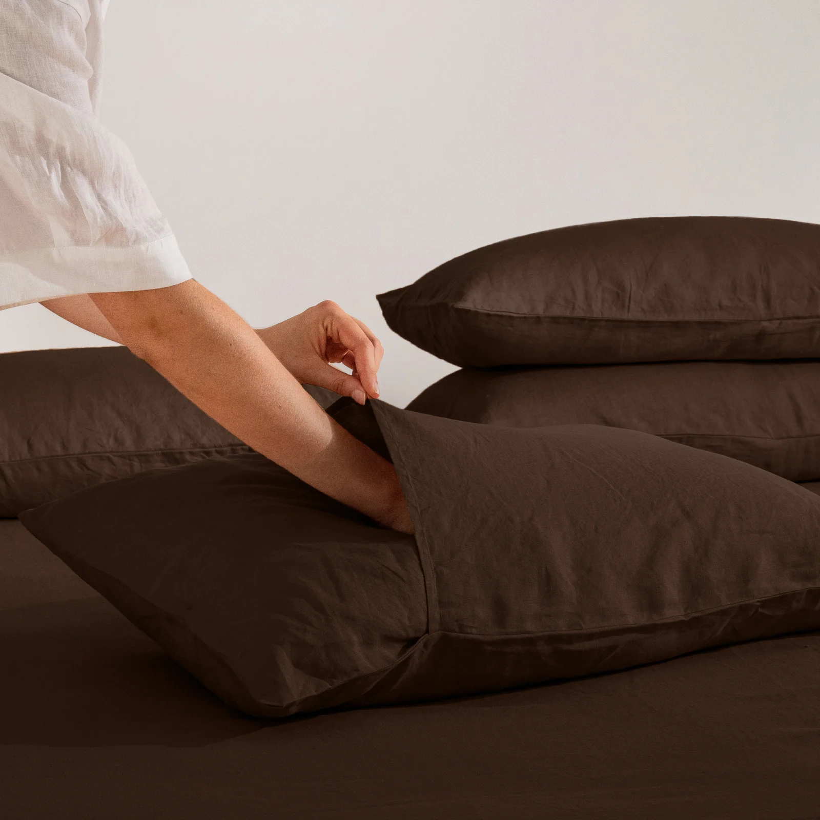 French Flax Linen Sheet Set in Chocolate - Image 9
